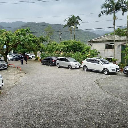 Very Happy Homestay Pingxi Exteriör bild